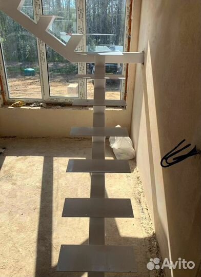 Лестница г-образная на дачу