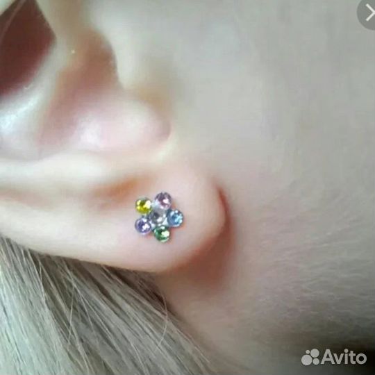 Прокол ушек системой 75