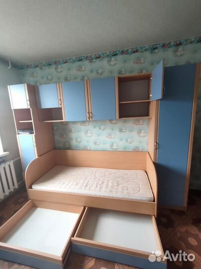 Продам детскую мебель