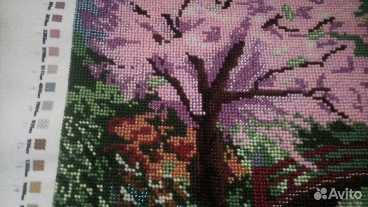 Картина вышитая чешским бисером