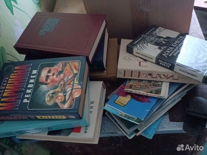 Книги отдам бесплатно