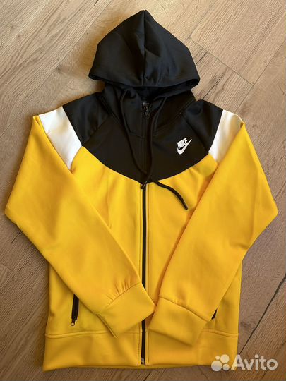 Спортивный костюм 134/140 Nike