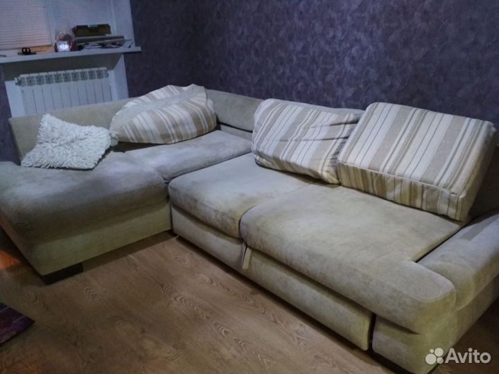 Диван угловой