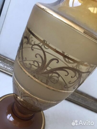 Ваза для цветов интерьера