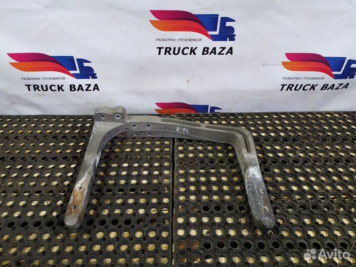 20486625 Кронштейн глушителя основного