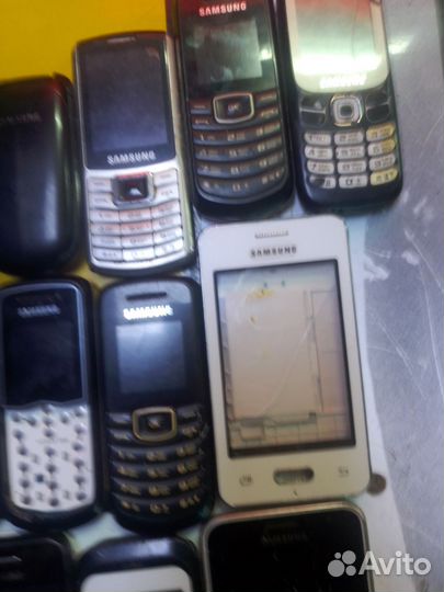 Samsung a890