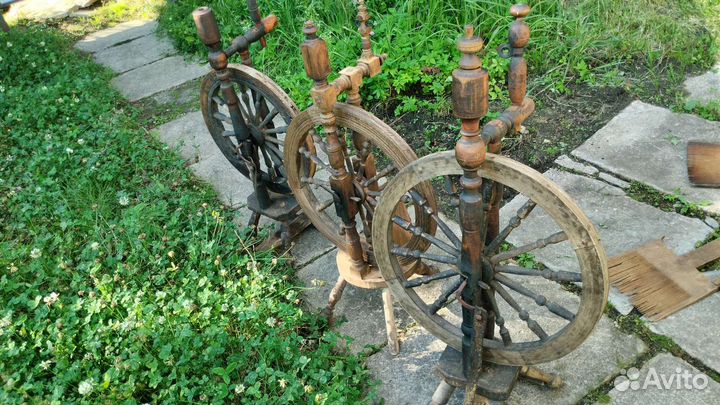 Прялки старинные 3шт