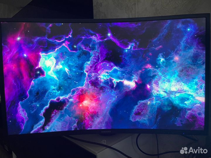 Монитор Samsung C32HG70 qled 144гц