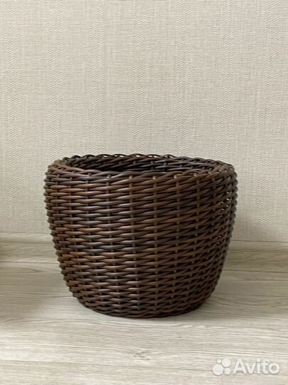 Кашпо из ротанга