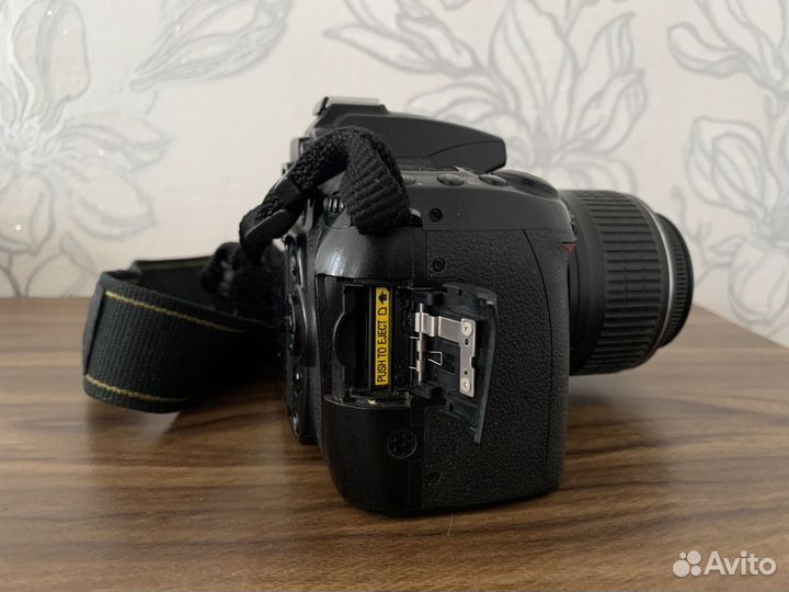 Зеркальный фотоаппарат nikon D90