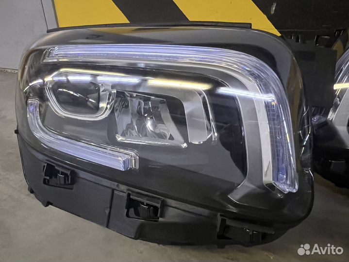 Фары на Mercedes GLB X247 LED