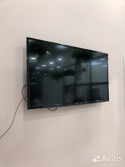 Телевизор 43 дюйма LG