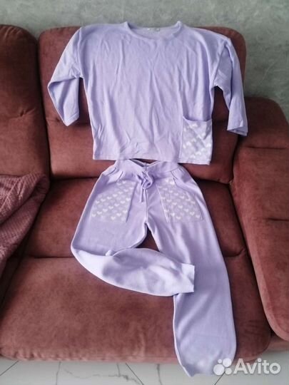 Спортивный костюм женский