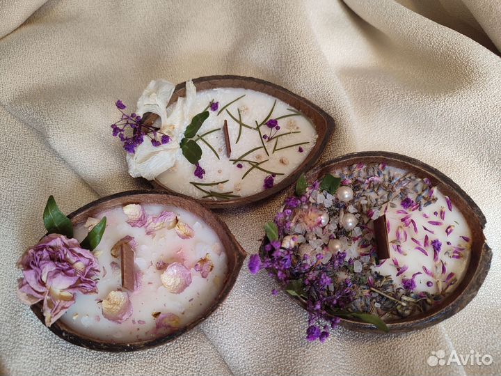 Ароматическая свеча в кокосе