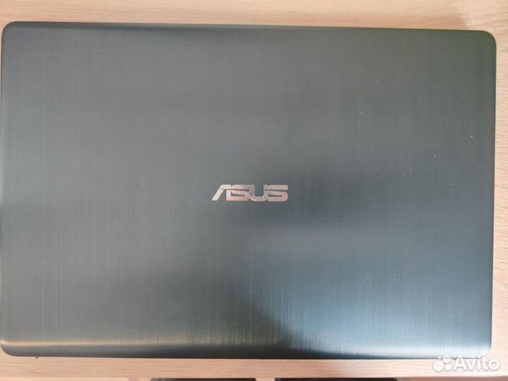 Ноутбук Asus vivobook