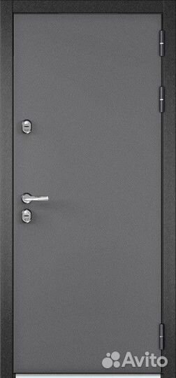 Дверь входная в дом