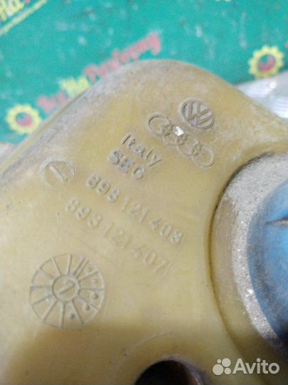 Бачок расширительный Audi А80 седан 1.8