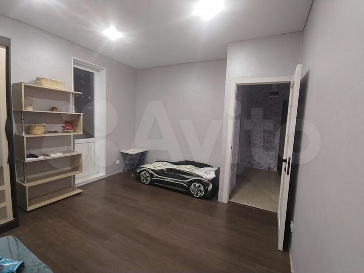 2-к. квартира, 48 м², 6/18 эт.