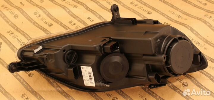Фара левая VW golf 6 VI + plus 10-15