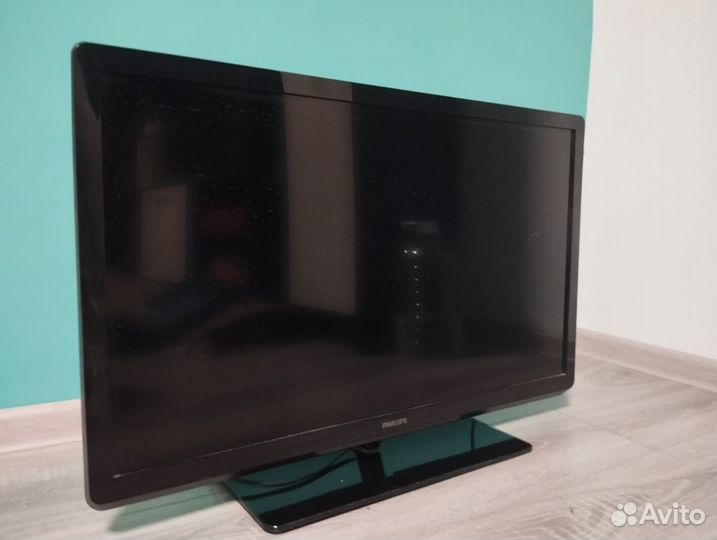 Телевизор Philips в идеальном состоянии
