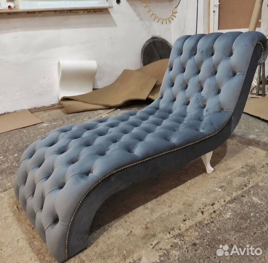 Диван с оттоманкой