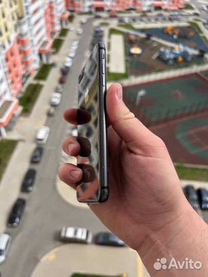 iPhone 8 Plus, 64 ГБ