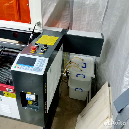 Лазерный станок со2,с чпу по дереву. бу