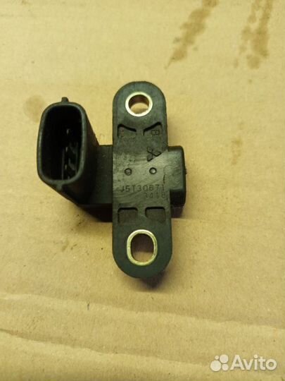 Датчик коленвала Mitsubishi Outlander CU5W 4G69