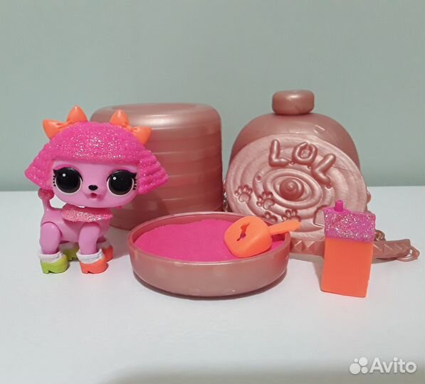 Lol питомец Glitter Poodle из серии Fuzzy pets