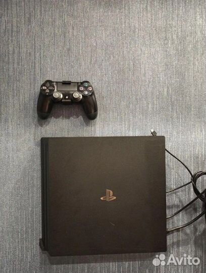 Sony PlayStation 4 Pro 1 Tb + VR (второй ревизии)