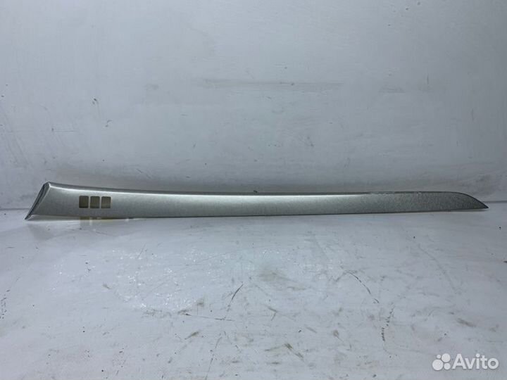 Накладка декоративная передняя левая Infiniti G35