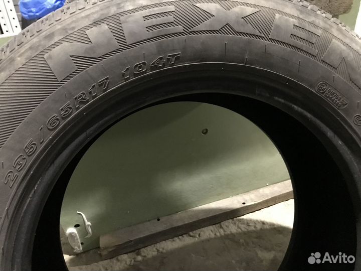 Nexen Roadian 571 235/65 R17 T