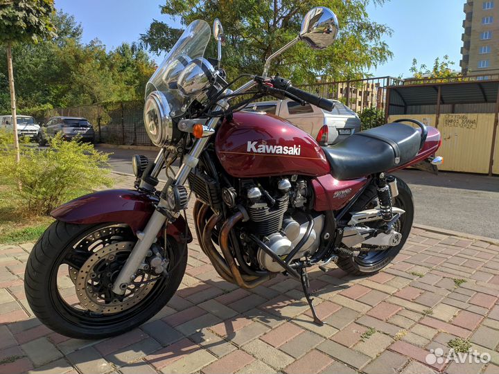 Kawasaki ZR750 2005 год