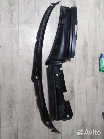 Жабо (планка под лобовое стекло) Peugeot 406