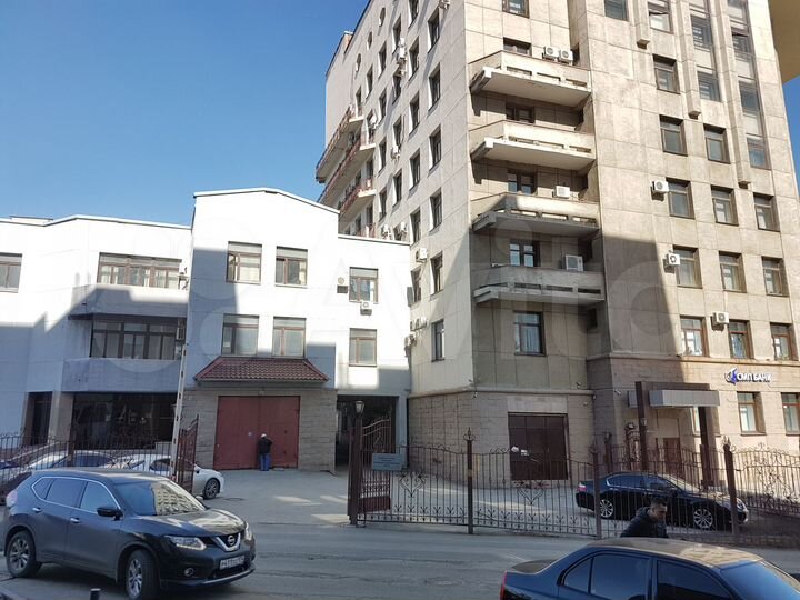 Офис, 607 м²