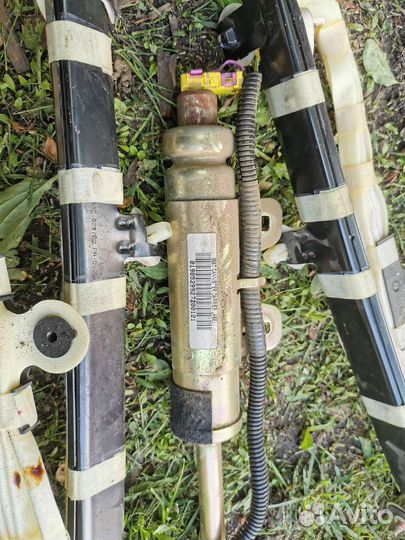 Шторки безопасности тойота авенсис т 220