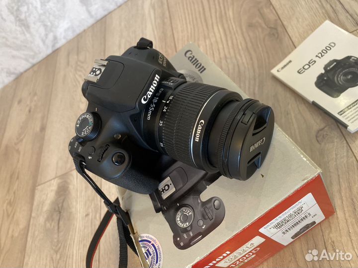 Зеркальная камера Canon EOS 1200D Kit 18-55mm DC