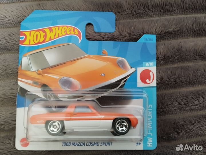 Машинки hotwheels Mazda cosmo sport 1968