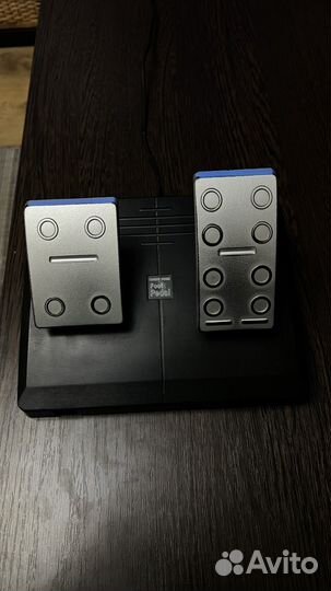 Игровой руль с педалями Sven GC-W600