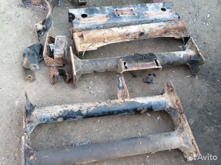 Поперечина рамы, балка, маз-4370 Зубренок