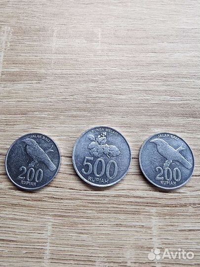 Продам монеты Индонезия