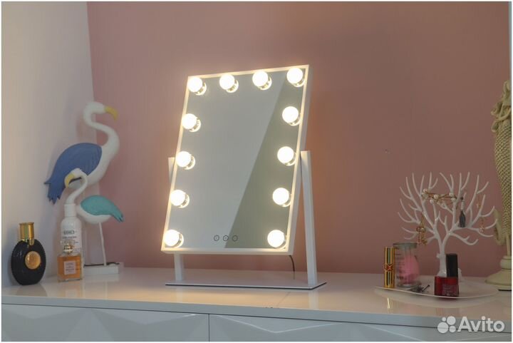Зеркало с лампочками гримерное
