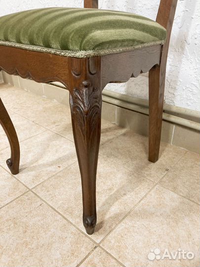 Старинный стул из дуба. Бельгия 60 годы