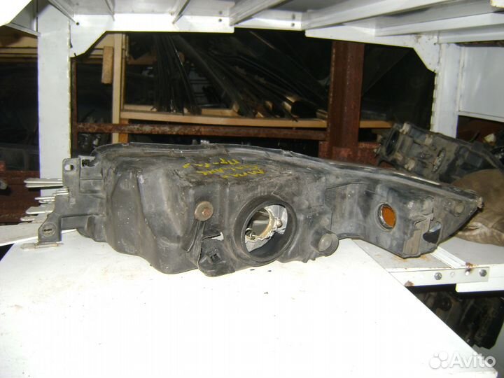 Фара правая Mitsubishi Galant EA USA Галант США