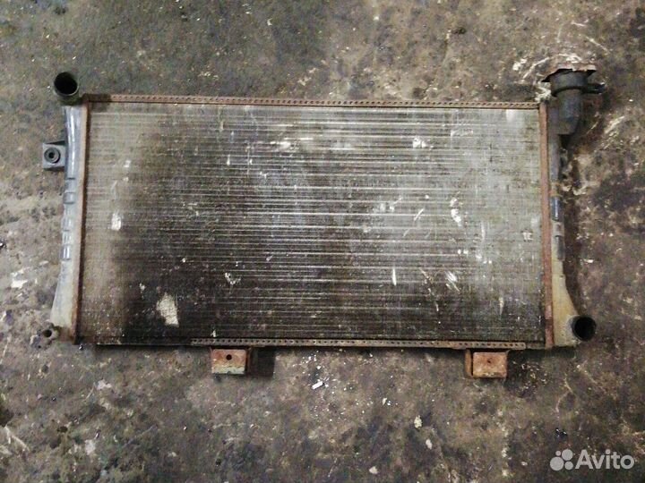 Радиатор охлаждения niva 212140
