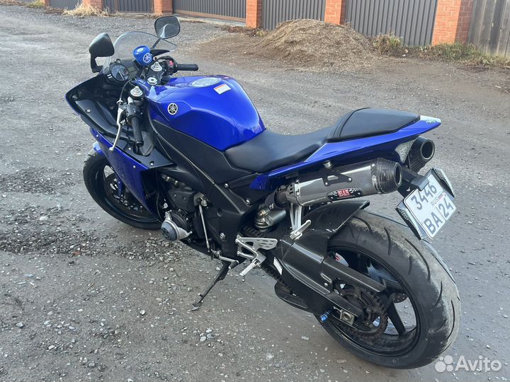 Yamaha r1