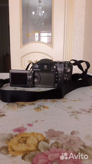 Зеркальный фотоаппарат canon