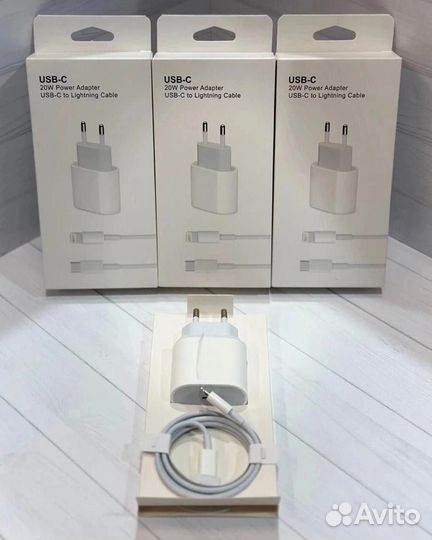 Зарядное устройство на iPhone