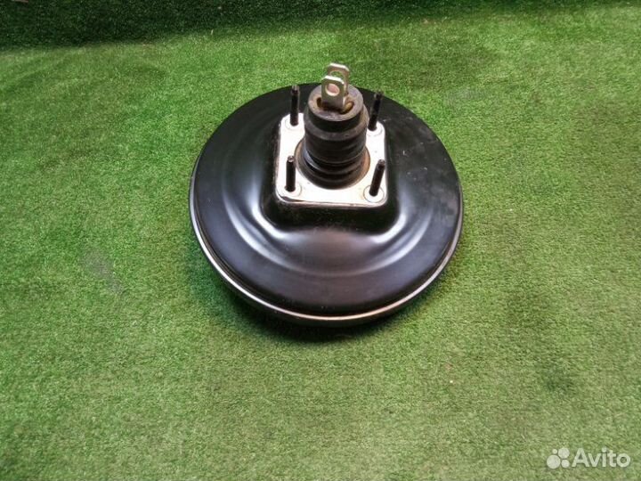 Вакуумный усилитель Ford Focus 2 седан 1.8 2008