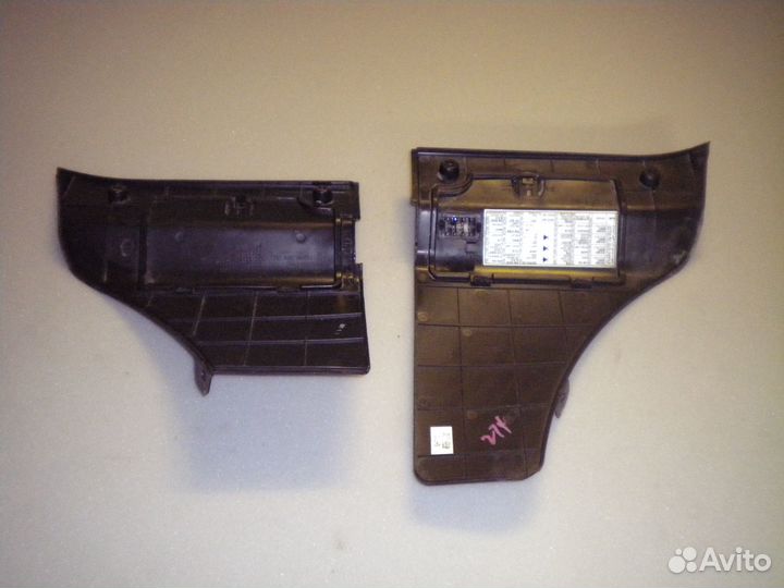 85876-47000 накладка Hyundai Starex H1 (2005 г.в)